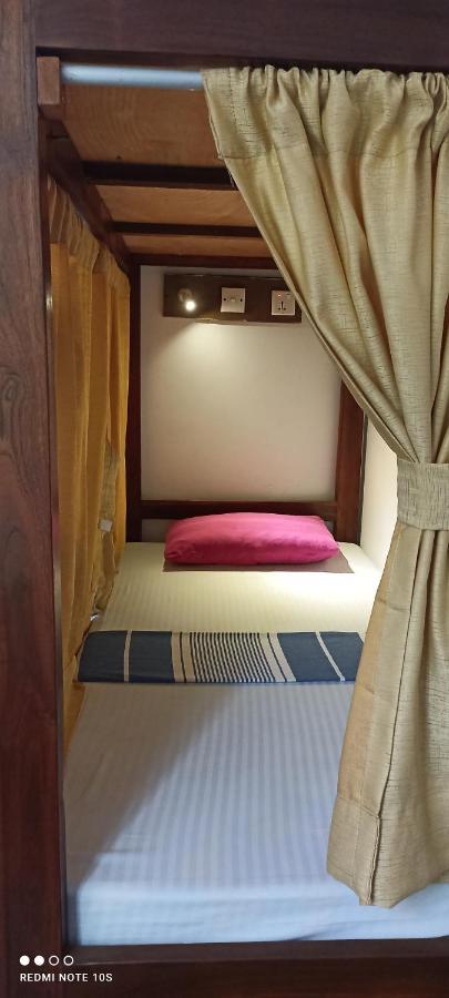 The Traveller'S Hostel & Private Rooms Sigiriya Exterior photo